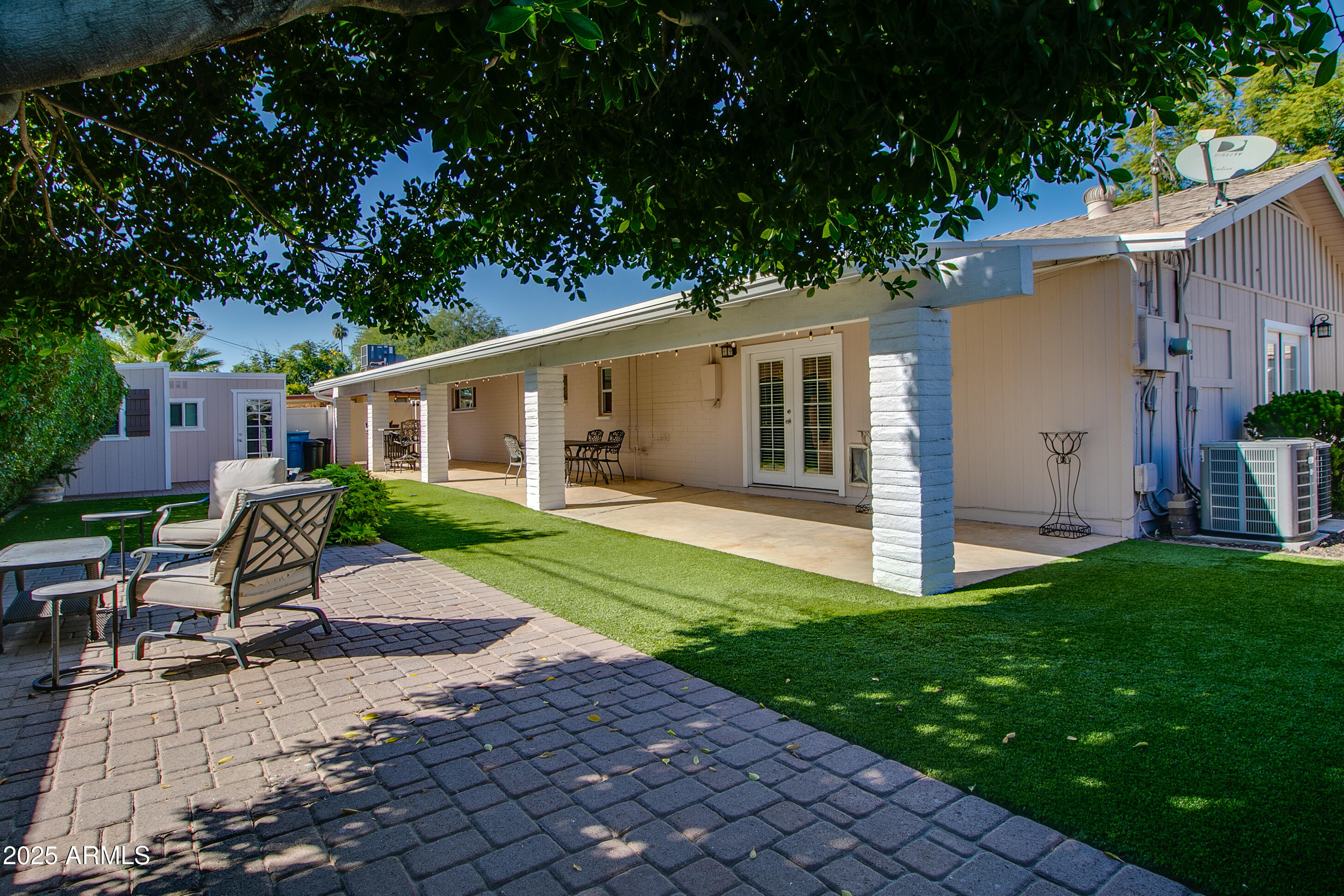 2017 West Edgemont Avenue Phoenix, AZ 85009 - Photo 41 of 53 a front view of house with yard and green space
