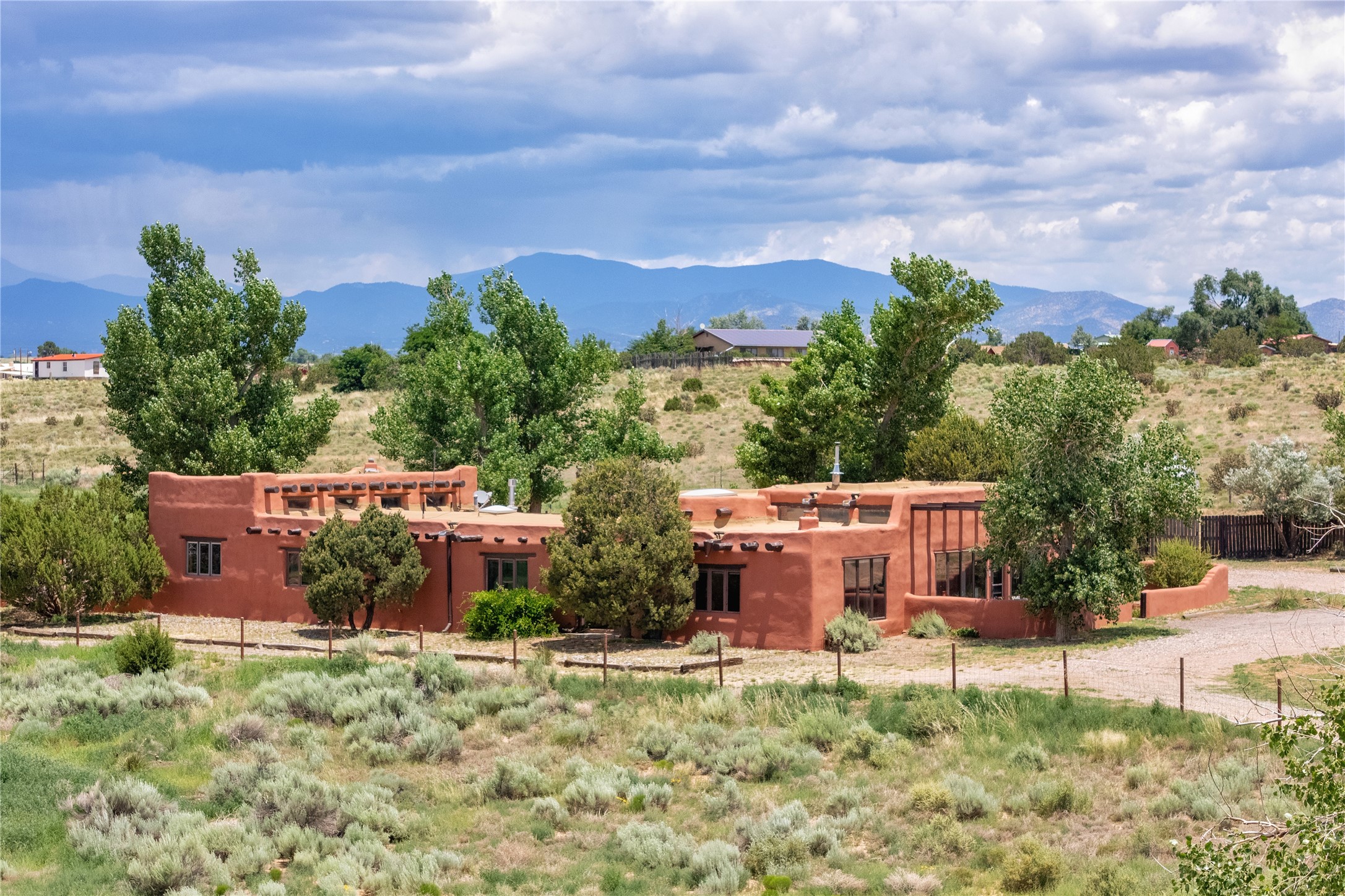 54 Rons Road Santa Fe, NM 87508 - Photo 10 of 99 Main House