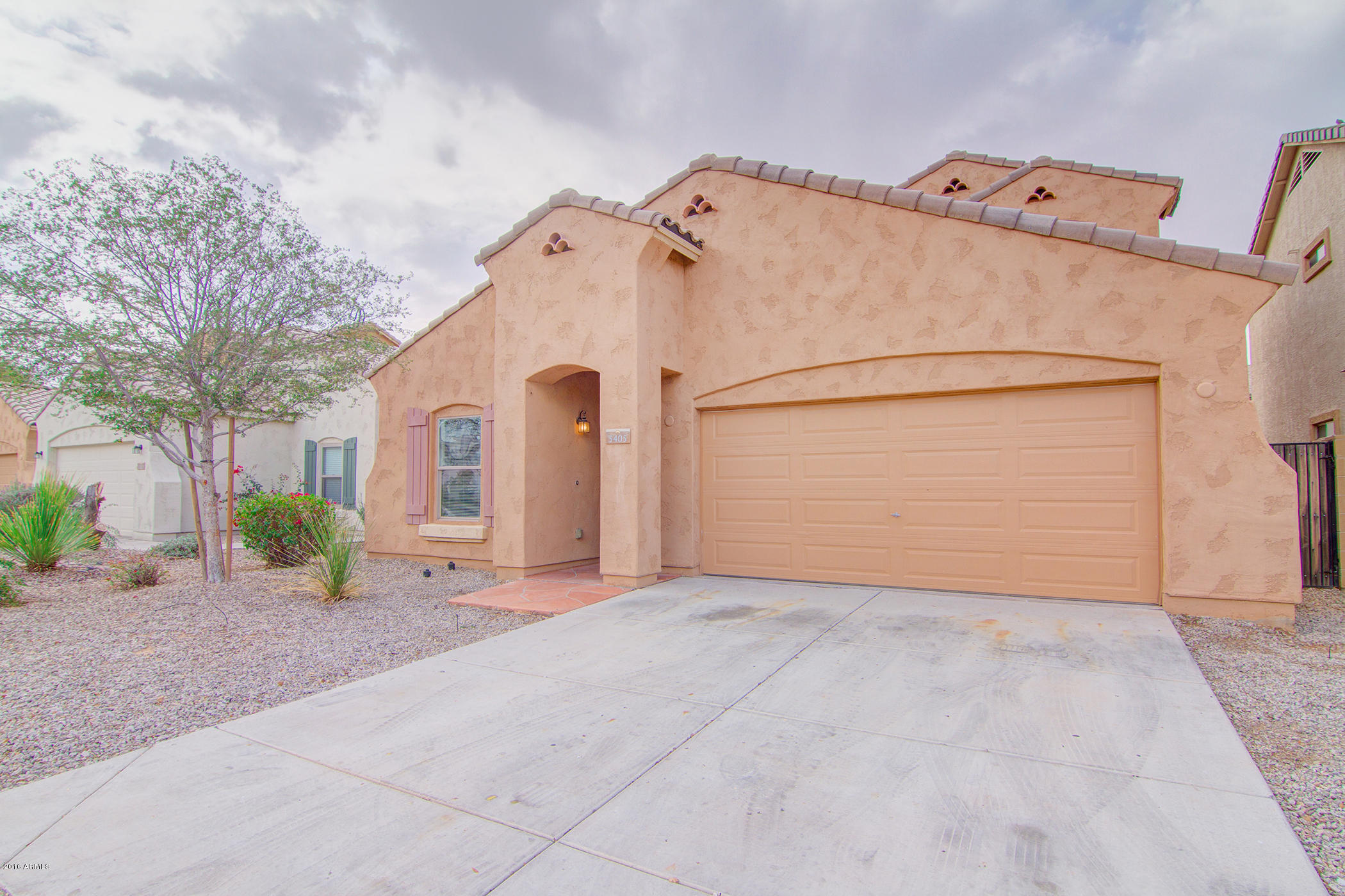 5405 West Maldonado Road Laveen, AZ 85339 - Photo 3 of 36 Front 3