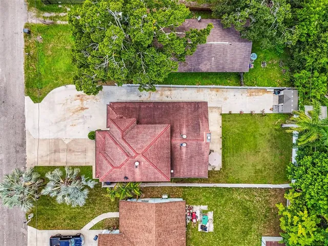 $695,000 | 3225 71st Avenue North, St. Petersburg, FL 33702