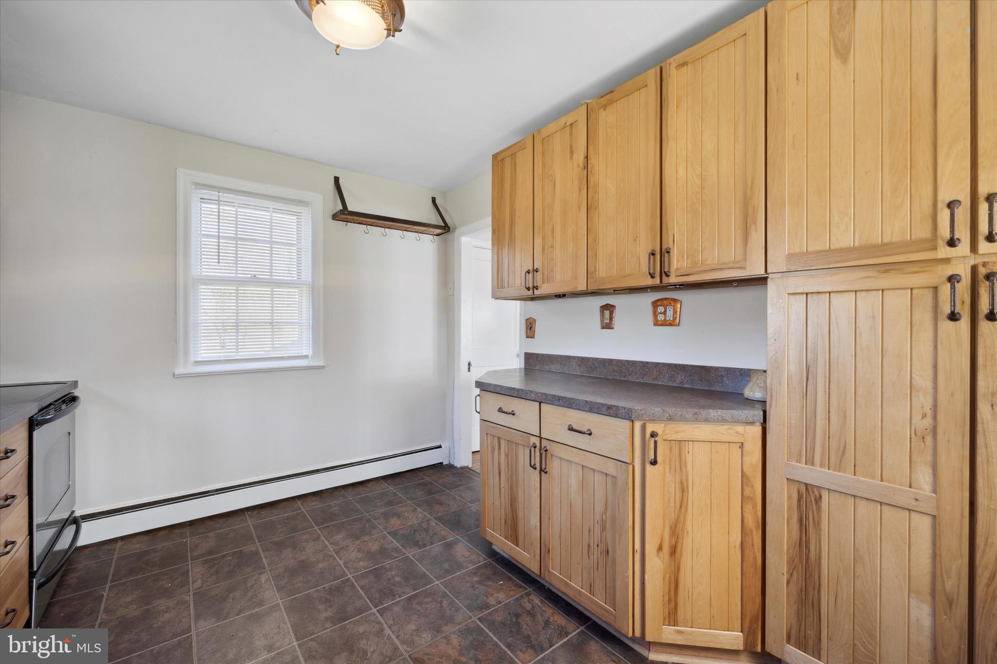 1007 Hilton Road Coatesville, PA 19320 - Photo 9 of 35