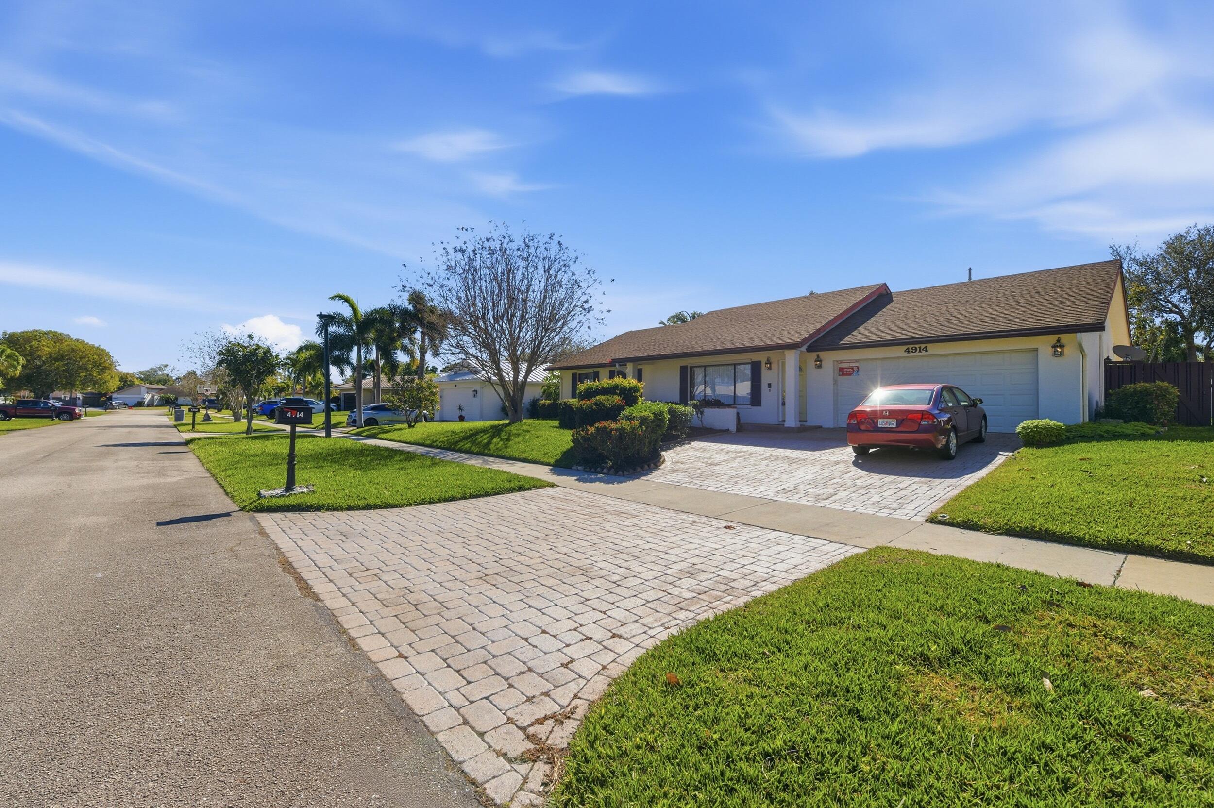 4914 Acorn Drive Boca Raton, FL 33487 - Photo 5 of 43 _d4s7258