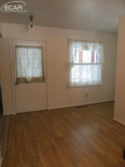 6160 West Britton Road Perry, MI 48872 - Photo 6 of 21 20429278-5.JPG