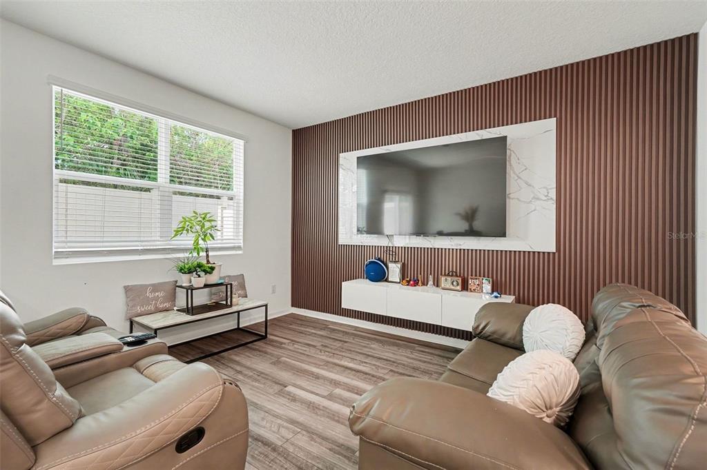 6203 Daerr Rdg Street Zephyrhills, FL 33542 - Photo 6 of 30