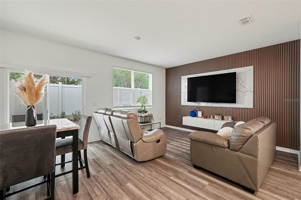 6203 Daerr Rdg Street Zephyrhills, FL 33542 - Photo 7 of 30