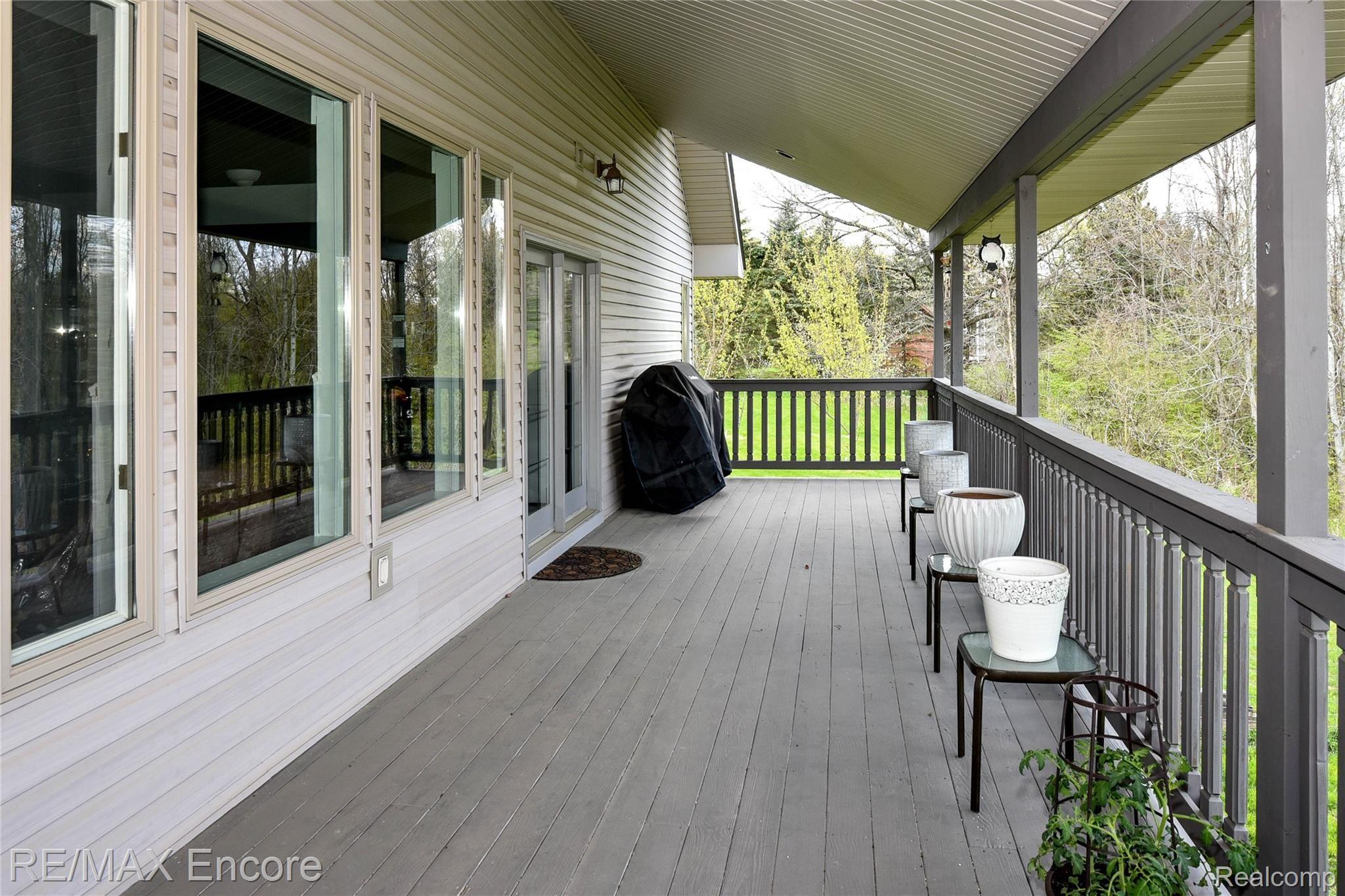 6274 Washburn Road Goodrich, MI 48438 - Photo 19 of 96 Wrap Around Covered Porch (12).jpg