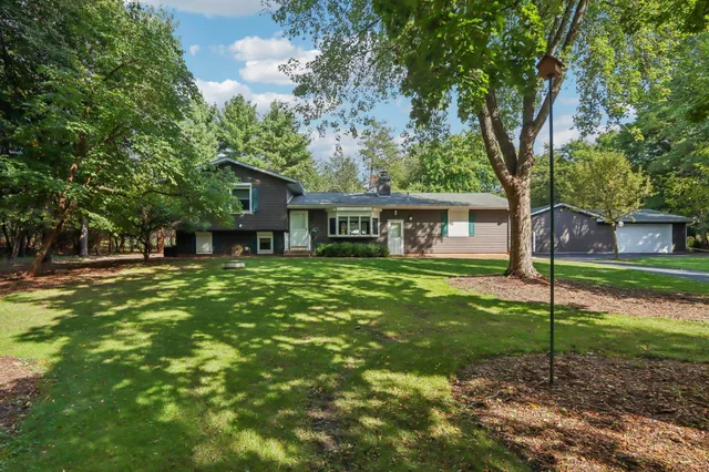 $1,595,000 | N2895 County Road V, Poynette, WI 53955