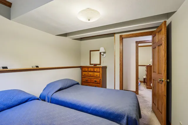 $1,595,000 | N2895 County Road V, Poynette, WI 53955