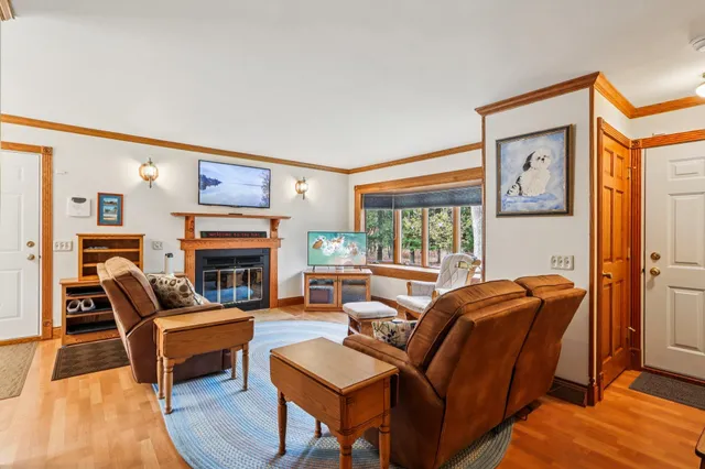 $1,595,000 | N2895 County Road V, Poynette, WI 53955