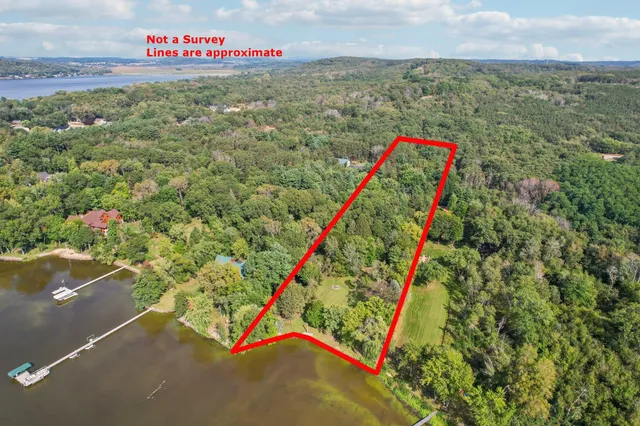 $1,595,000 | N2895 County Road V, Poynette, WI 53955