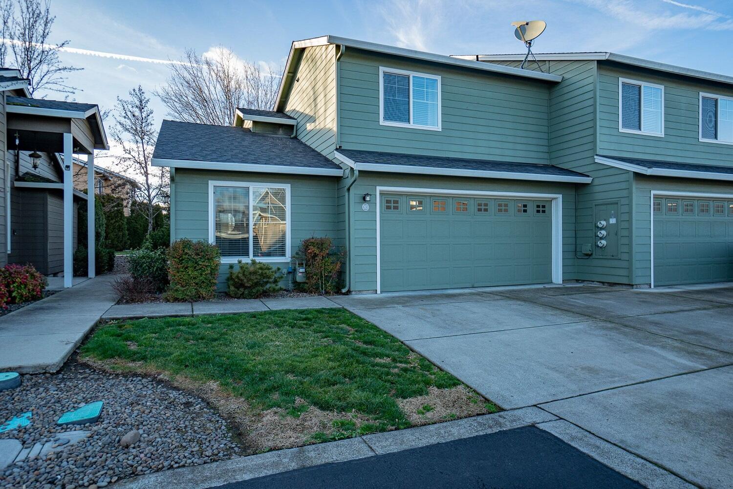 313 Live Oak Loop Central Point, OR 97502 - Photo 27 of 27 250