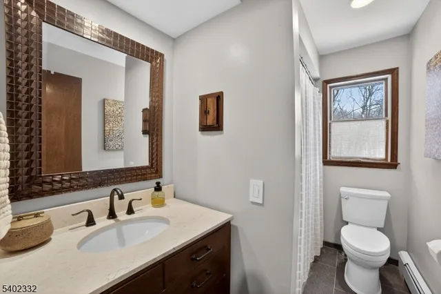 $765,000 | 509 County Road 579, Milford, NJ 08848