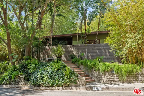 $2,995,000 | 2617 Harlesden Court, Los Angeles, CA 90046