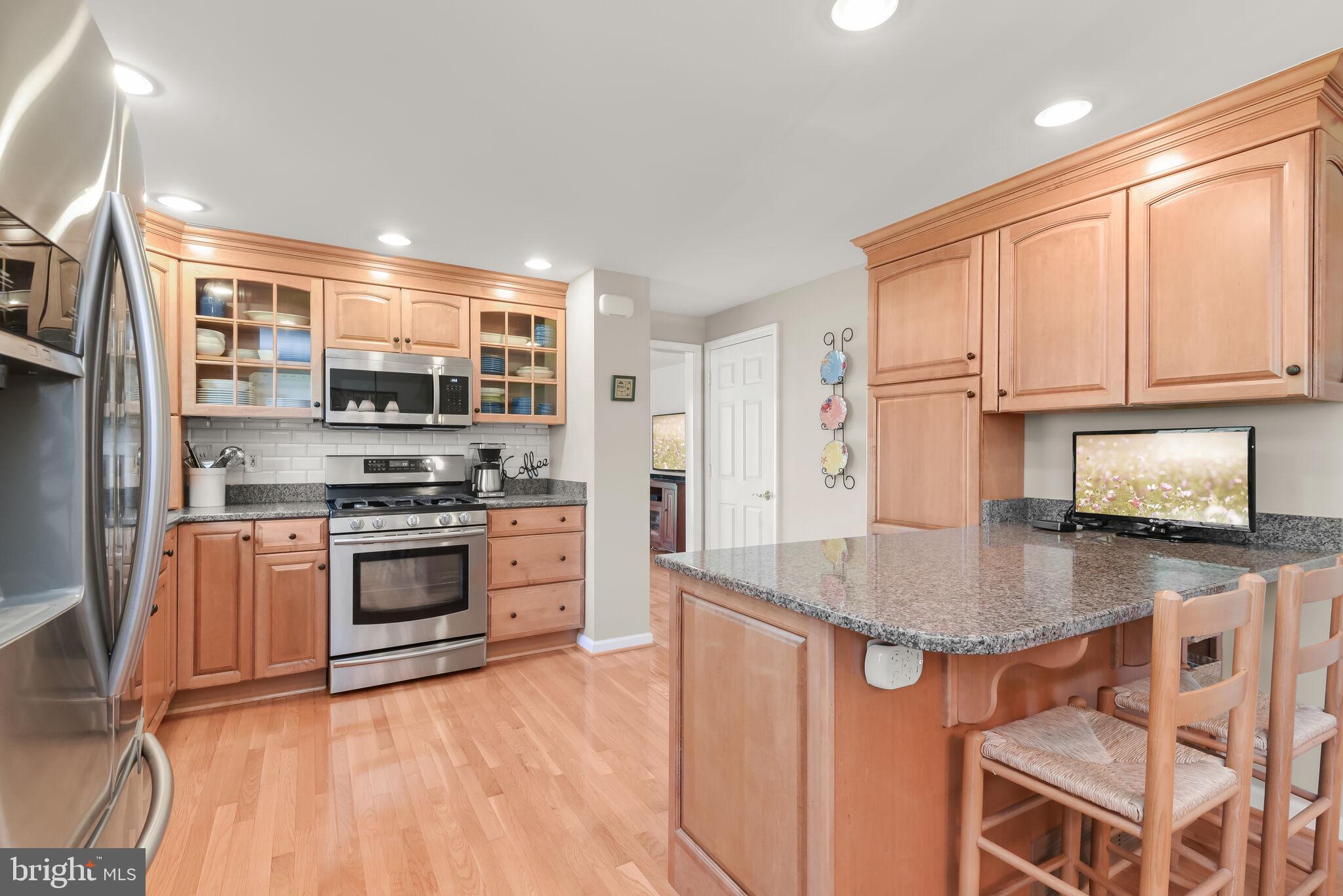 5126 Rondel Place Columbia, MD 21044 - Photo 8 of 42 Kitchen