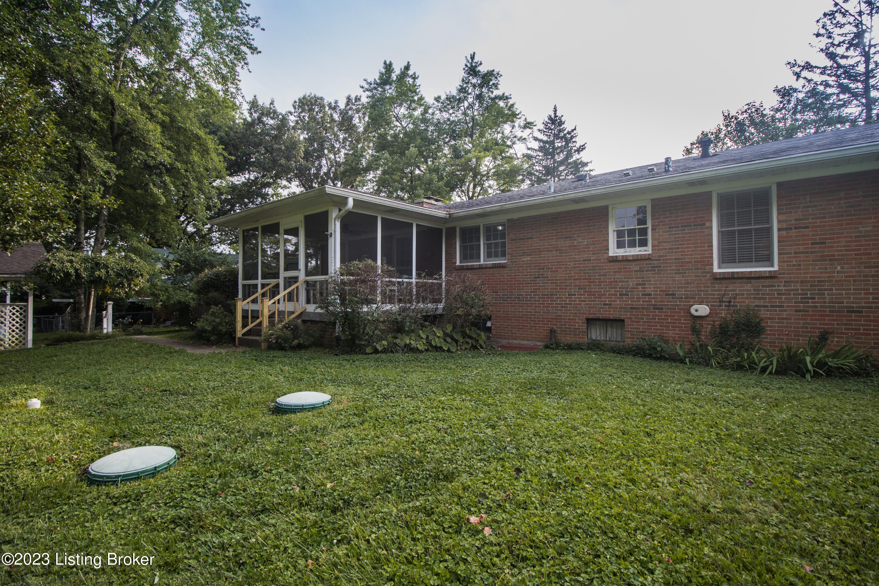 4907 Clarmar Road Louisville, KY 40299 - Photo 34 of 39 36