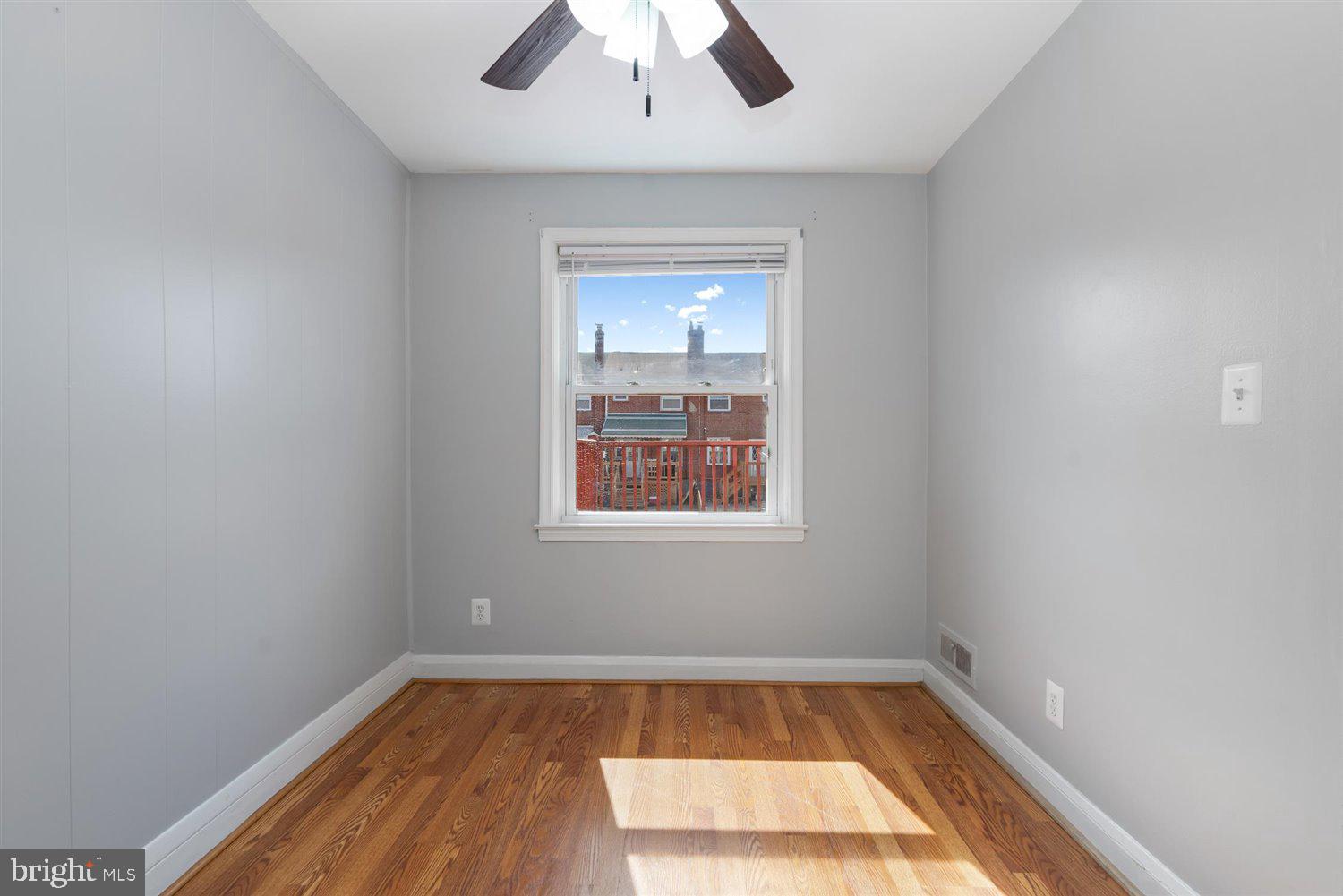 933 Middlesex Road Baltimore, MD 21221 - Photo 12 of 38