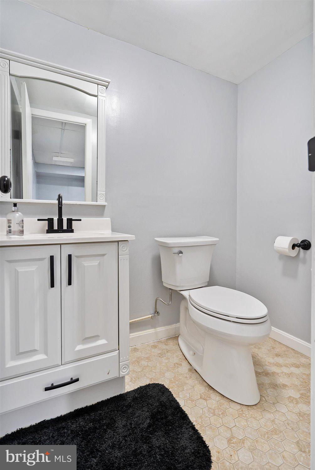 933 Middlesex Road Baltimore, MD 21221 - Photo 24 of 38