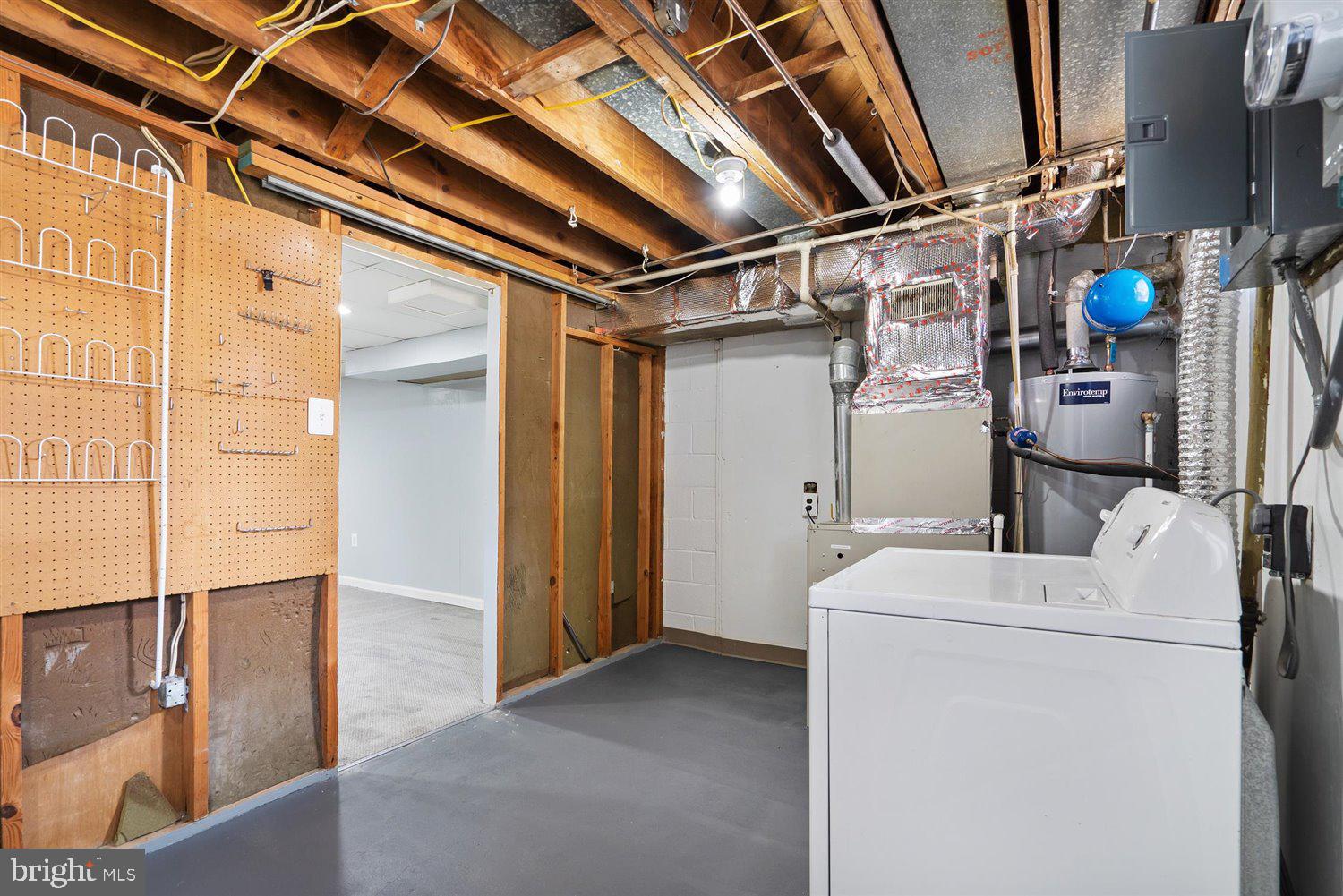 933 Middlesex Road Baltimore, MD 21221 - Photo 26 of 38