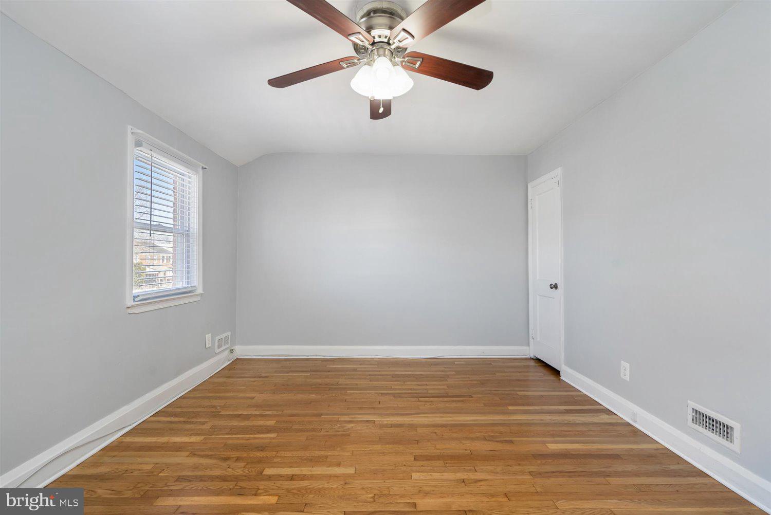 933 Middlesex Road Baltimore, MD 21221 - Photo 30 of 38