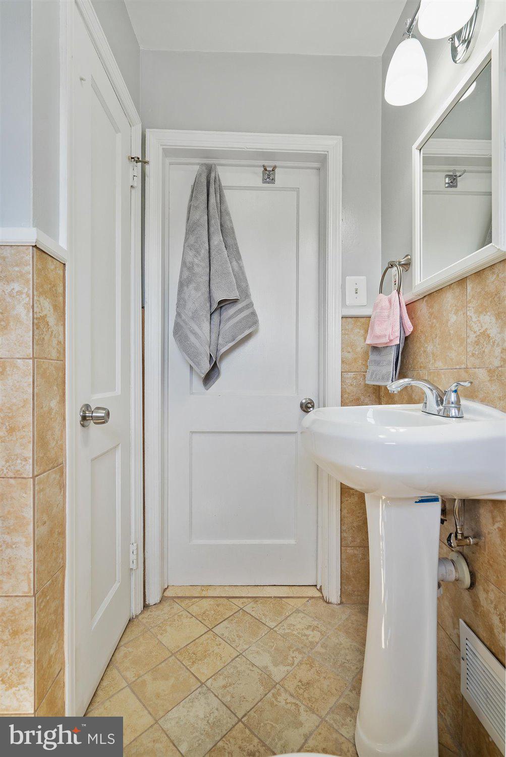 933 Middlesex Road Baltimore, MD 21221 - Photo 38 of 38