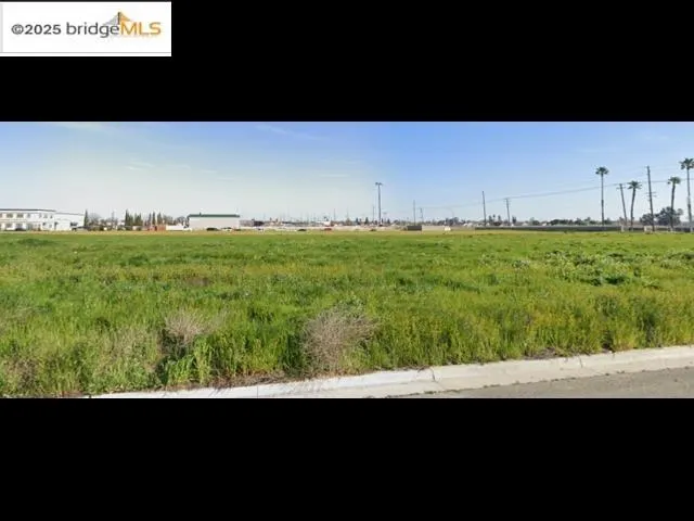 $257,000 | 1255 Montclaire Drive, Ceres, CA 95307