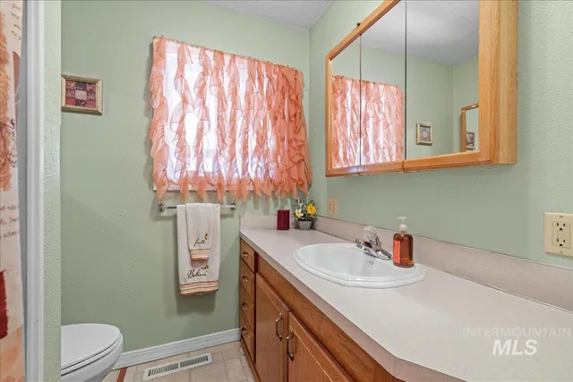 $419,900 | 712 Southwest 4th Street, Fruitland, ID 83619