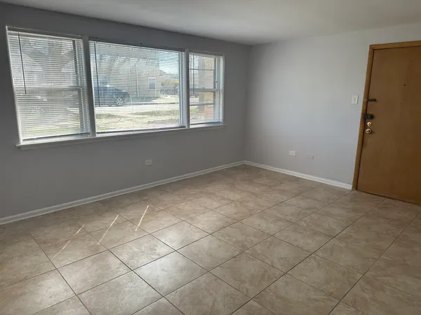 $1,500 | 7400 North Harlem Avenue, Unit GE, Chicago, IL 60631