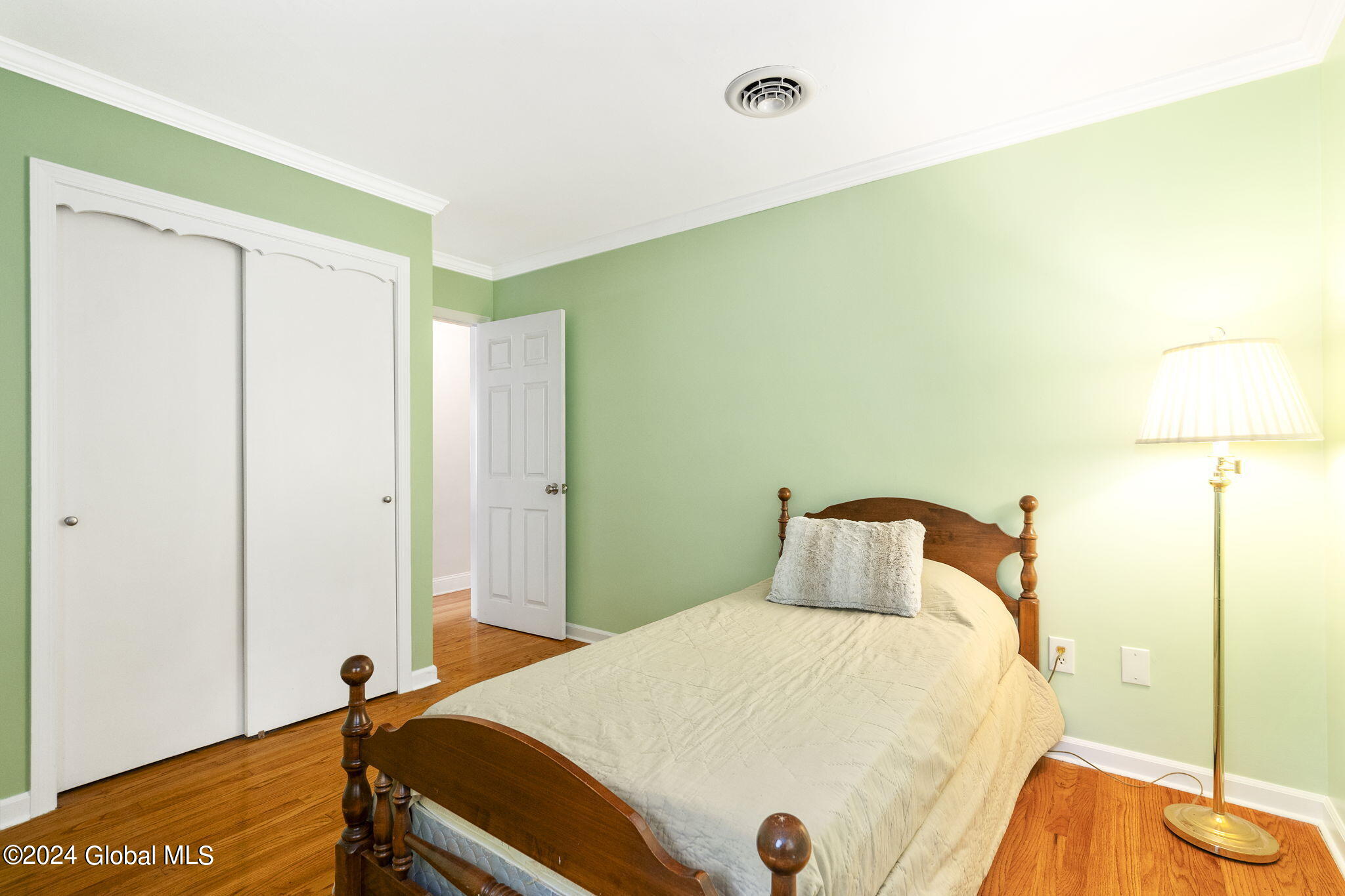 33 Newton Road Albany, NY 12211 - Photo 14 of 20 24-33NewtonRd_24