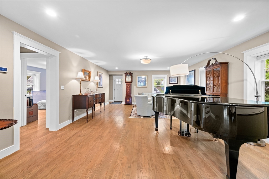 26 Downing Road Lexington, MA 02421 - Photo 5 of 39