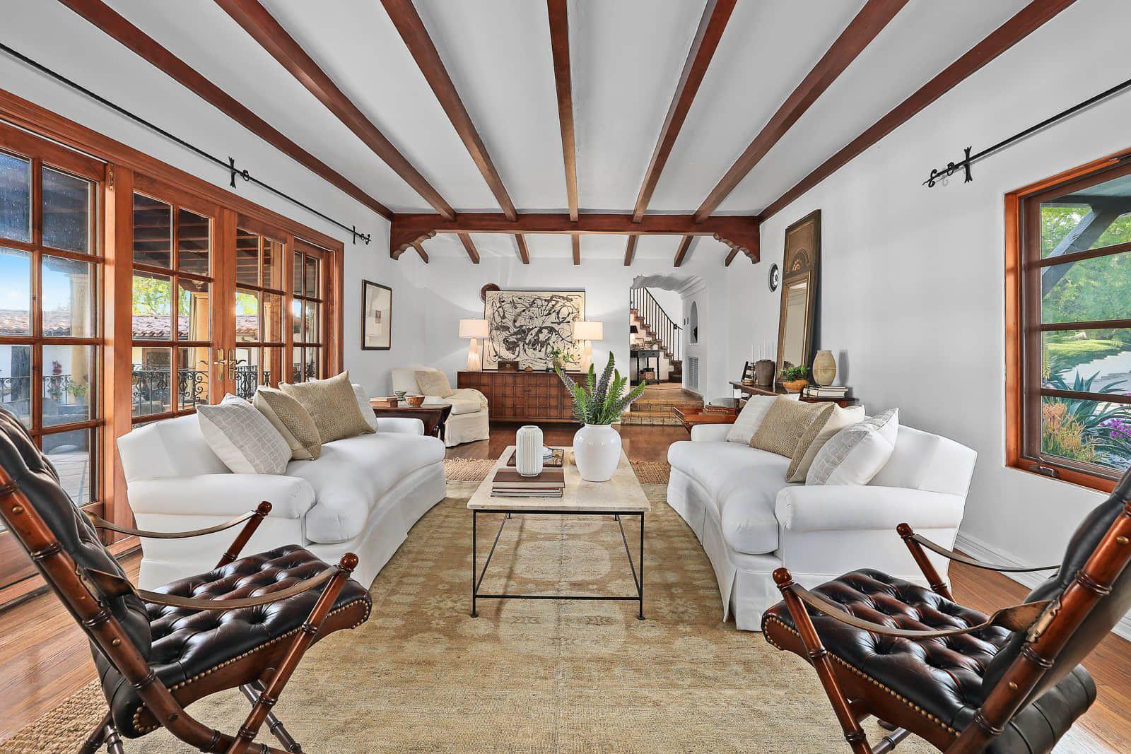 960 Rosemount Road Glendale, CA 91207 - Photo 13 of 75 Living Room West