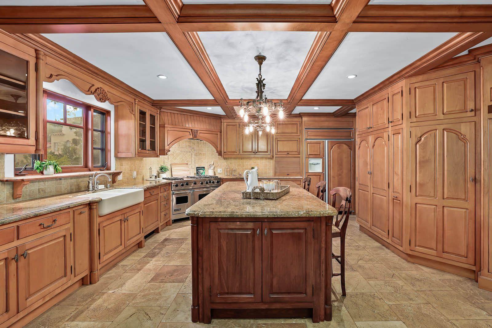 960 Rosemount Road Glendale, CA 91207 - Photo 19 of 75 Kitchen 1