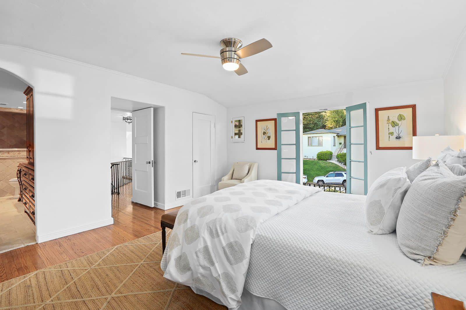 960 Rosemount Road Glendale, CA 91207 - Photo 31 of 75 Master B 2