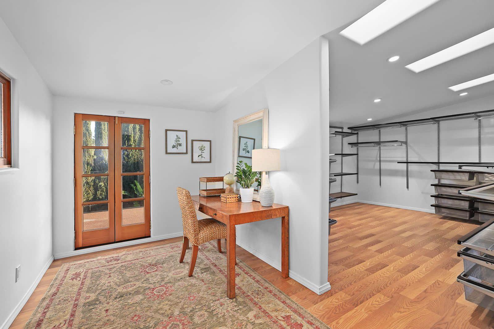 960 Rosemount Road Glendale, CA 91207 - Photo 36 of 75 Master Office