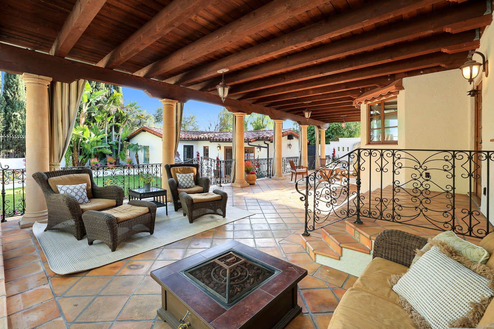 960 Rosemount Road Glendale, CA 91207 - Photo 48 of 75 Patio 2 Day