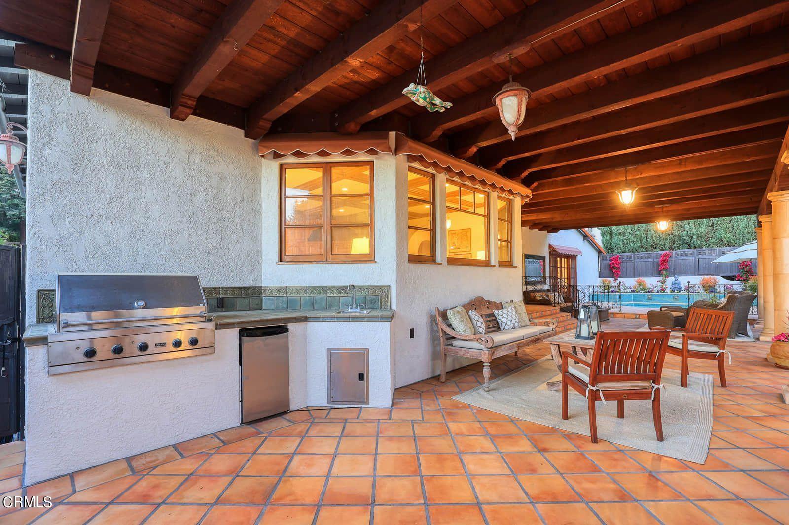 960 Rosemount Road Glendale, CA 91207 - Photo 49 of 75 Patio 1