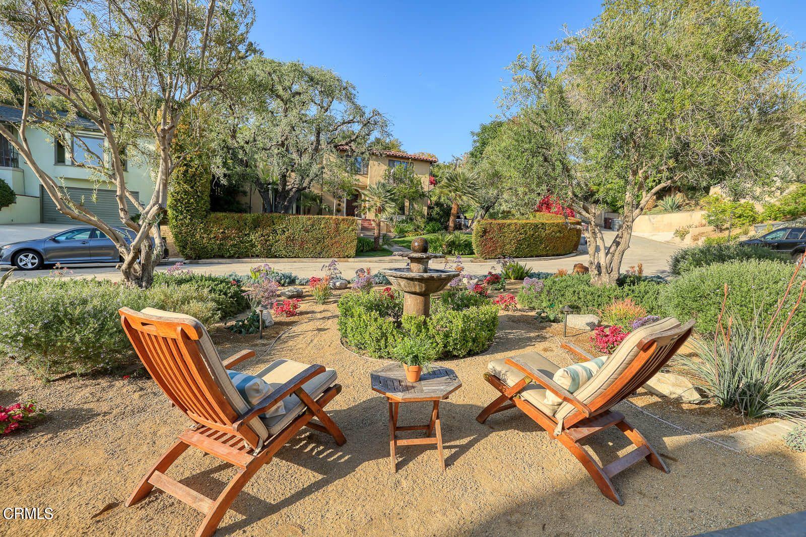 960 Rosemount Road Glendale, CA 91207 - Photo 6 of 75 Front Fountain Day