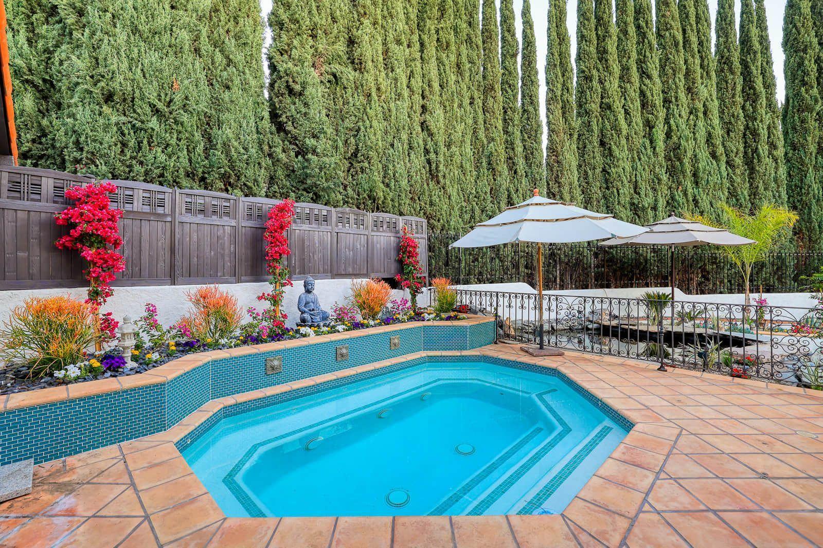 960 Rosemount Road Glendale, CA 91207 - Photo 59 of 75 Jaccuzi