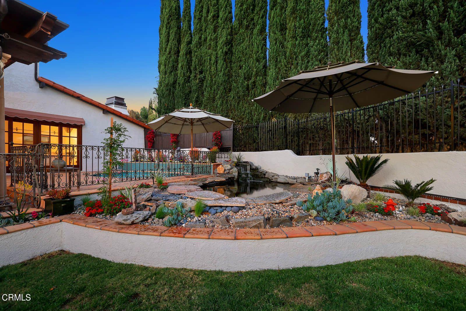 960 Rosemount Road Glendale, CA 91207 - Photo 60 of 75 Koi