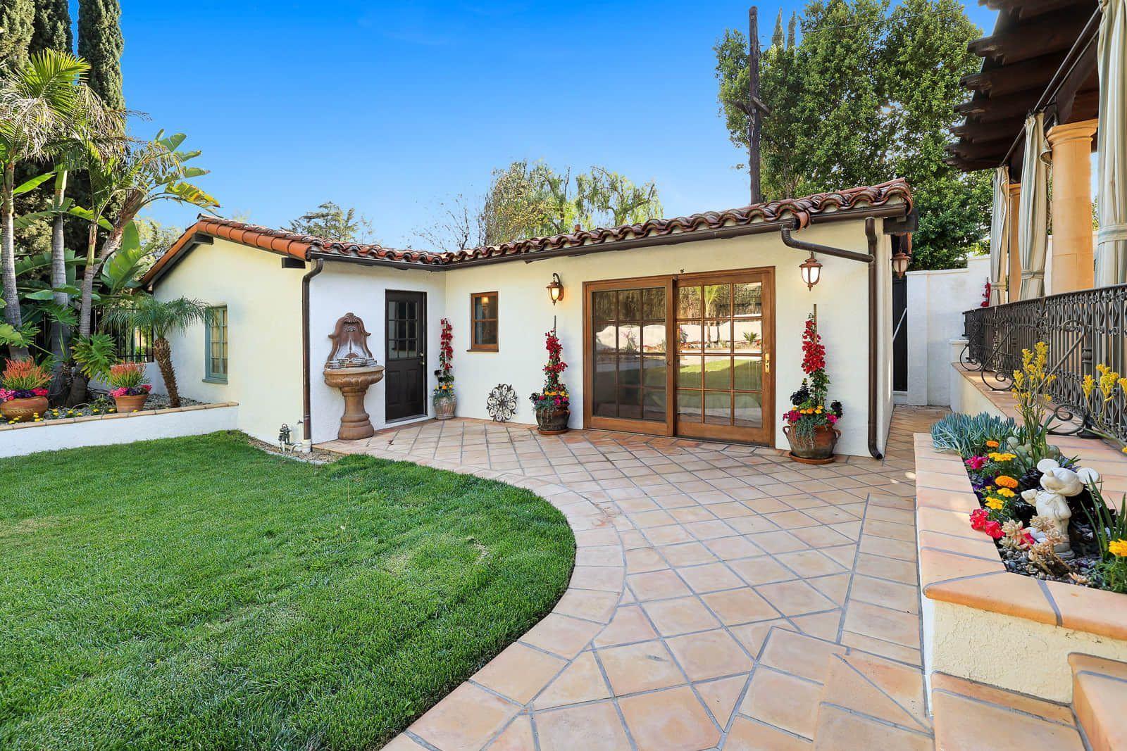 960 Rosemount Road Glendale, CA 91207 - Photo 64 of 75 Casita Day