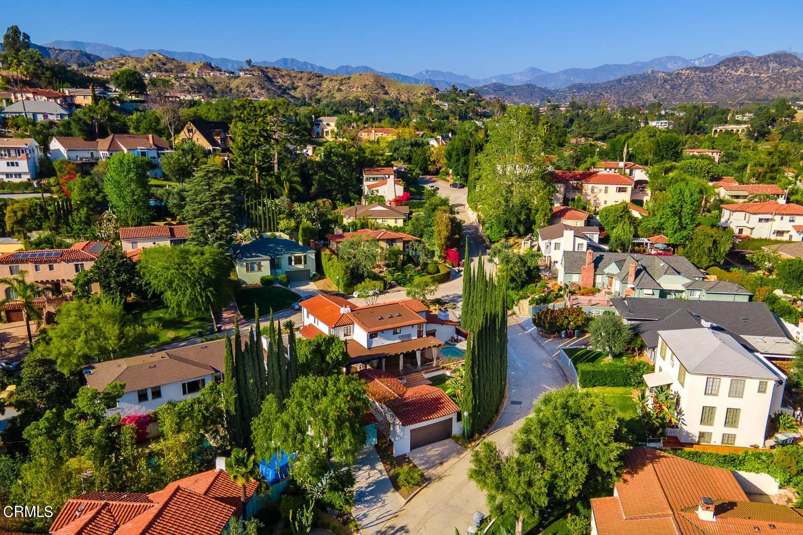 960 Rosemount Road Glendale, CA 91207 - Photo 72 of 75 Drone Neighborhood