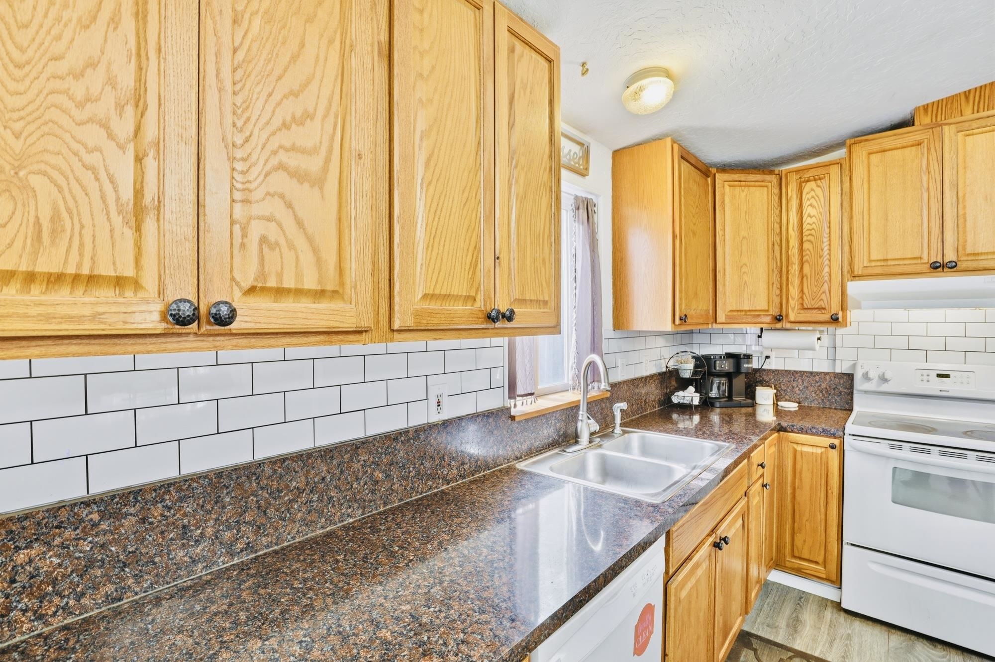 8601 West Crosscut Road Deer Park, WA 99006 - Photo 12 of 48 Gallery Image 12