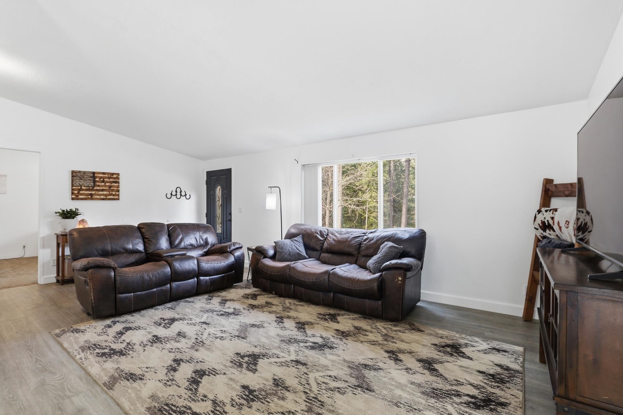 8601 West Crosscut Road Deer Park, WA 99006 - Photo 4 of 48 Gallery Image 4