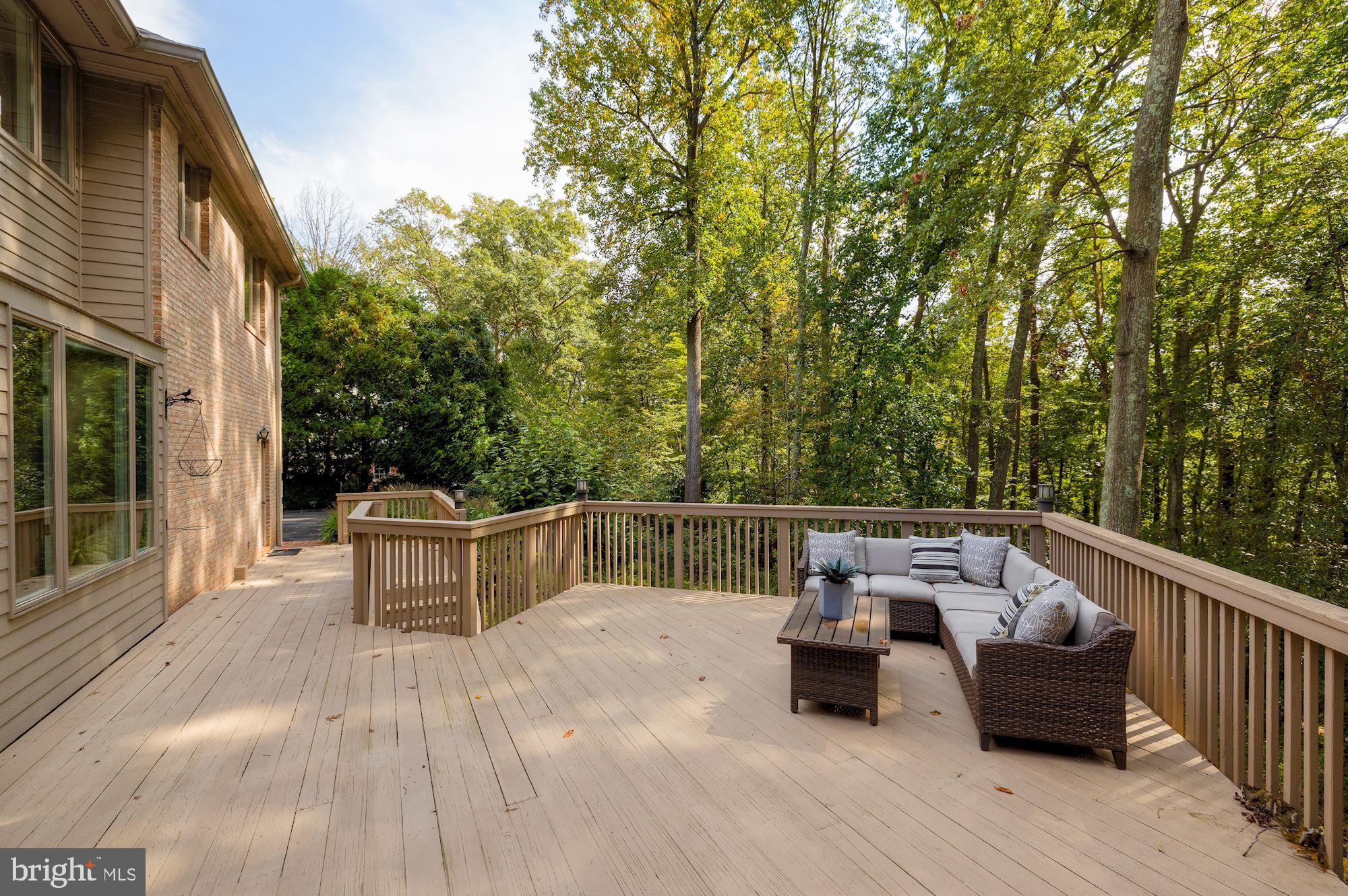 685 Potomac River Road McLean, VA 22102 - Photo 22 of 60 Expansive Backyard Deck