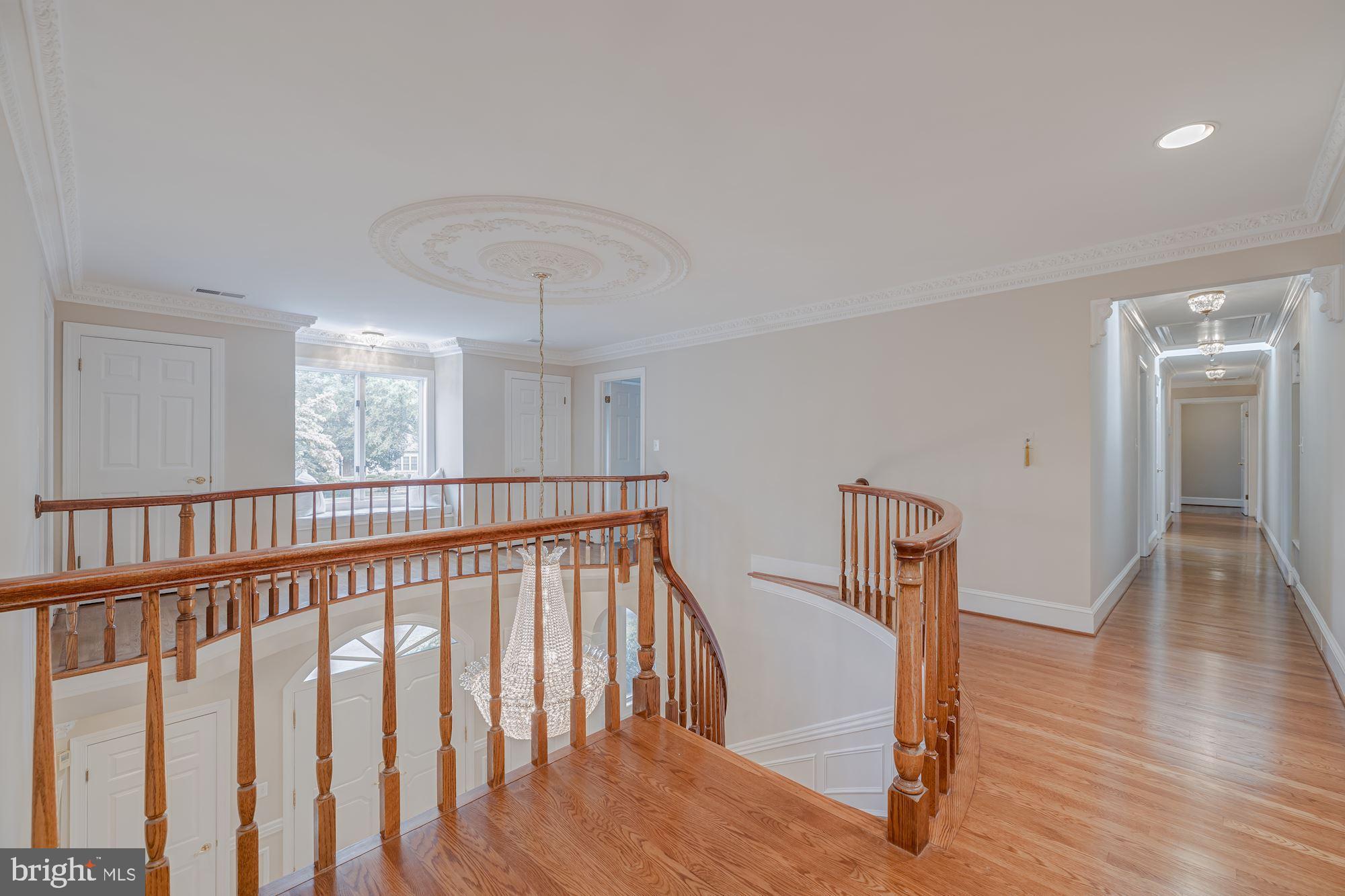 685 Potomac River Road McLean, VA 22102 - Photo 26 of 60 Upper Level Landing