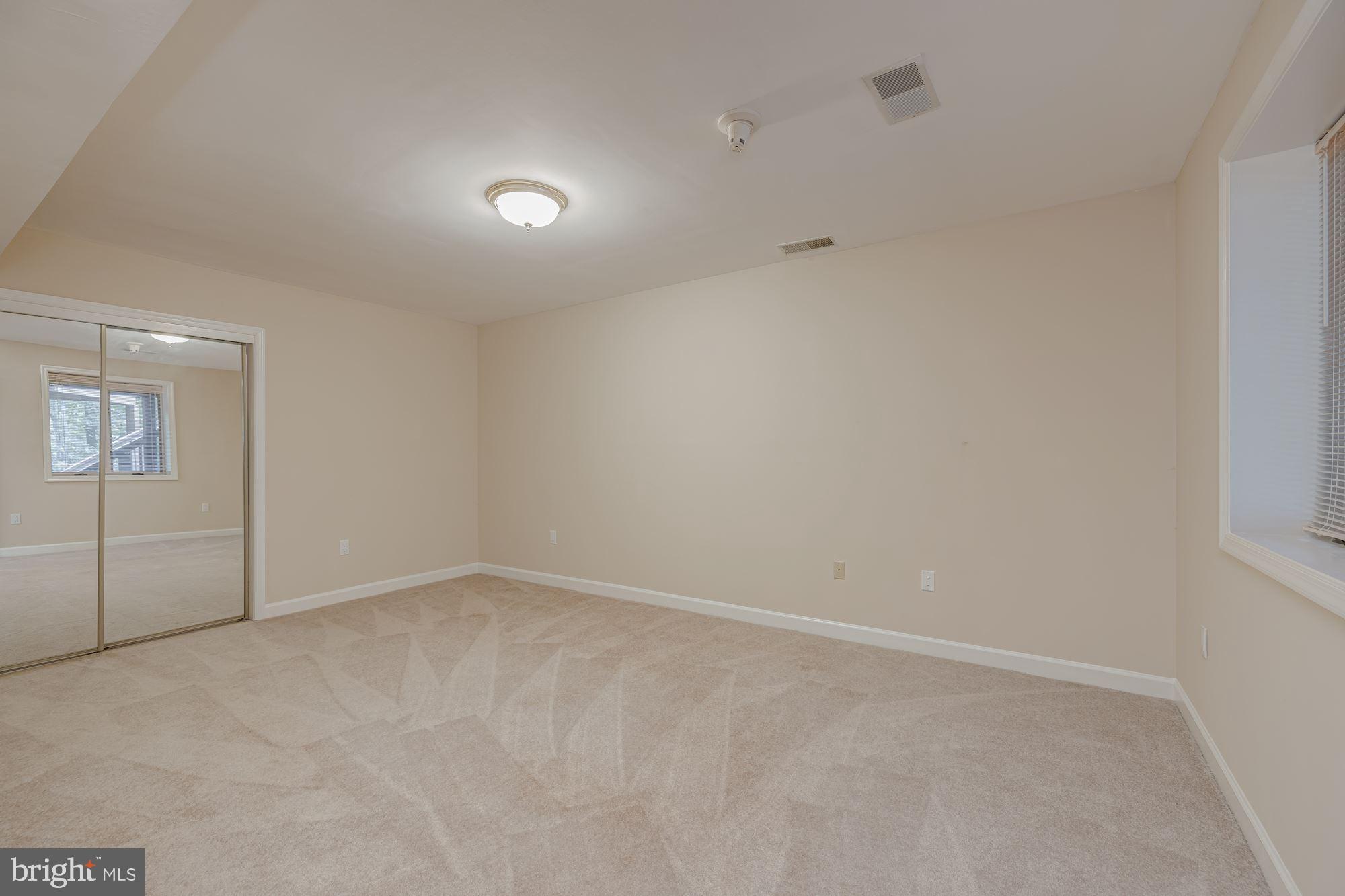 685 Potomac River Road McLean, VA 22102 - Photo 50 of 60 In-Law Suite Bedroom/Bedroom 7