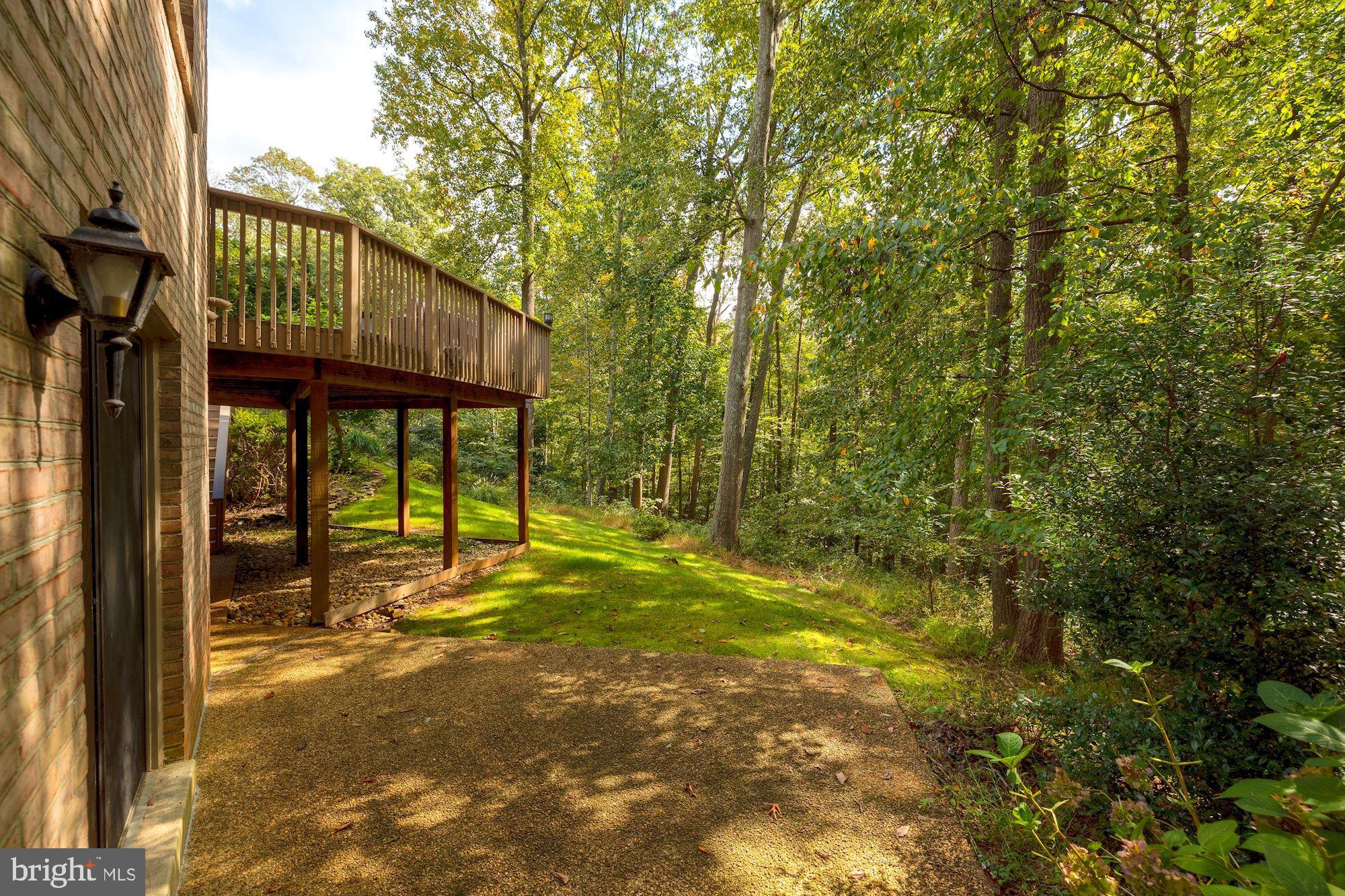 685 Potomac River Road McLean, VA 22102 - Photo 55 of 60 Backyard Patio