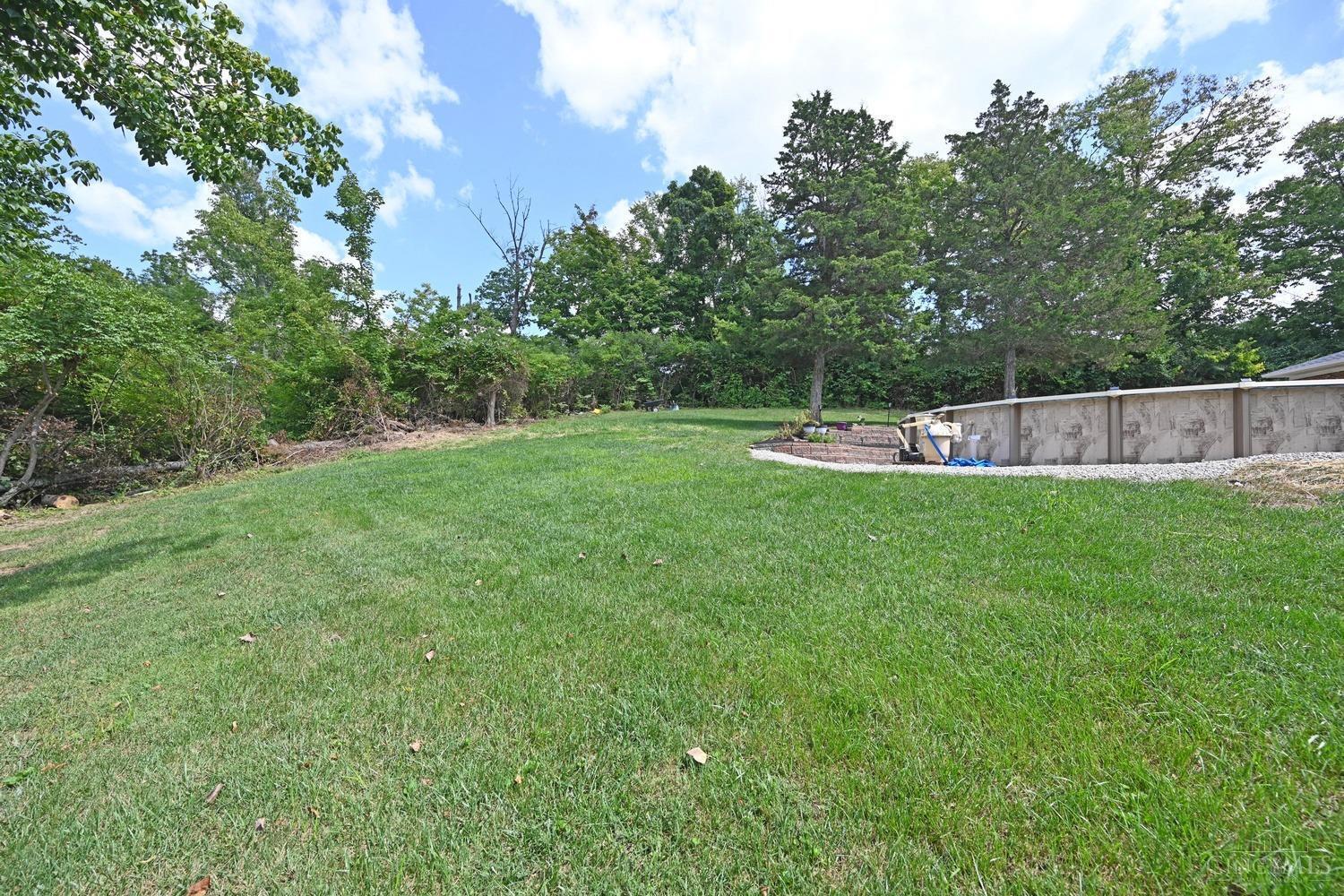 8275 Daleview Road Cincinnati, OH 45247 - Photo 40 of 41 Gallery Image 40
