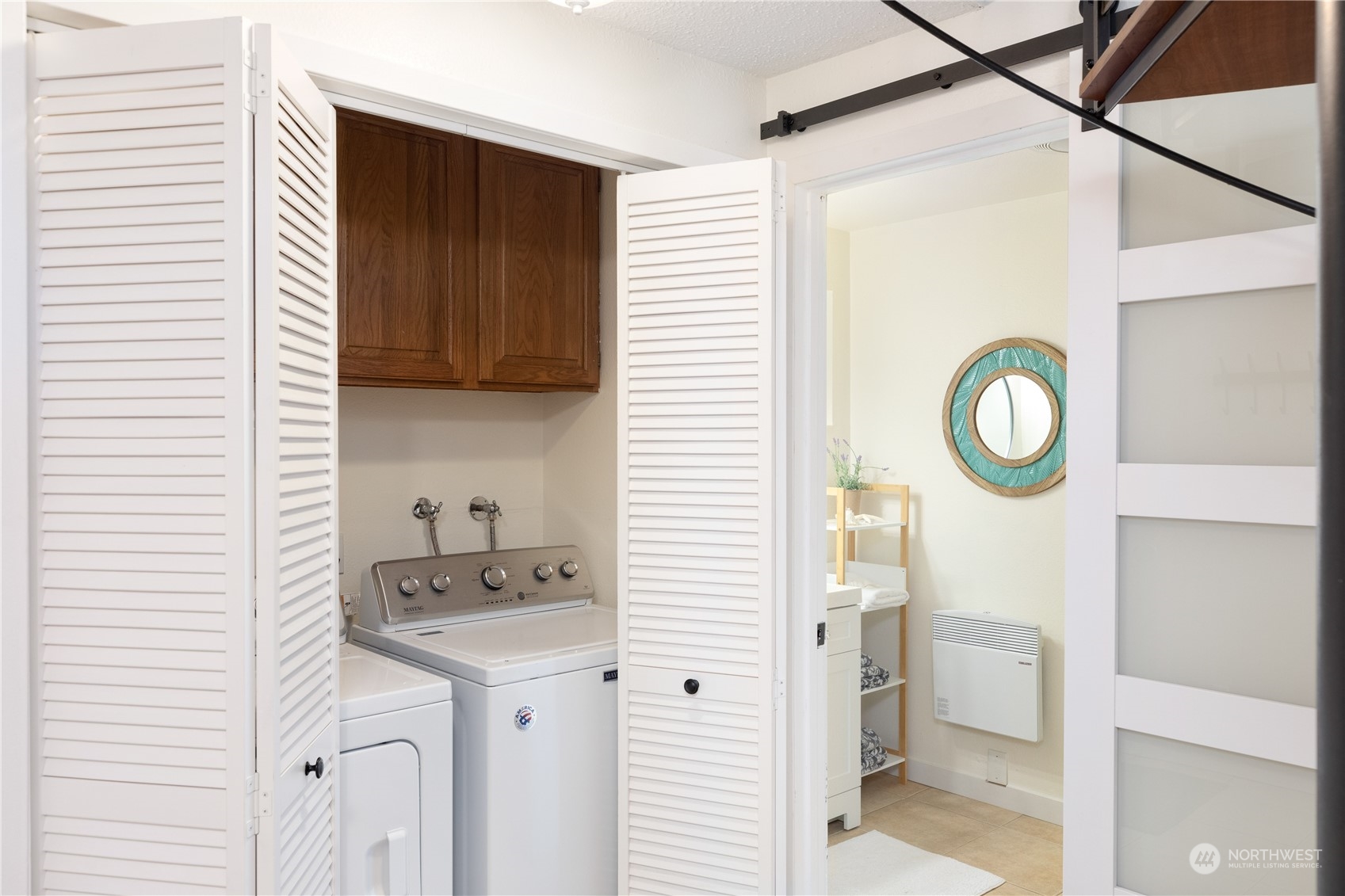 170 Denneboom Road Coupeville, WA 98239 - Photo 22 of 39 a bathroom with a sink and a mirror