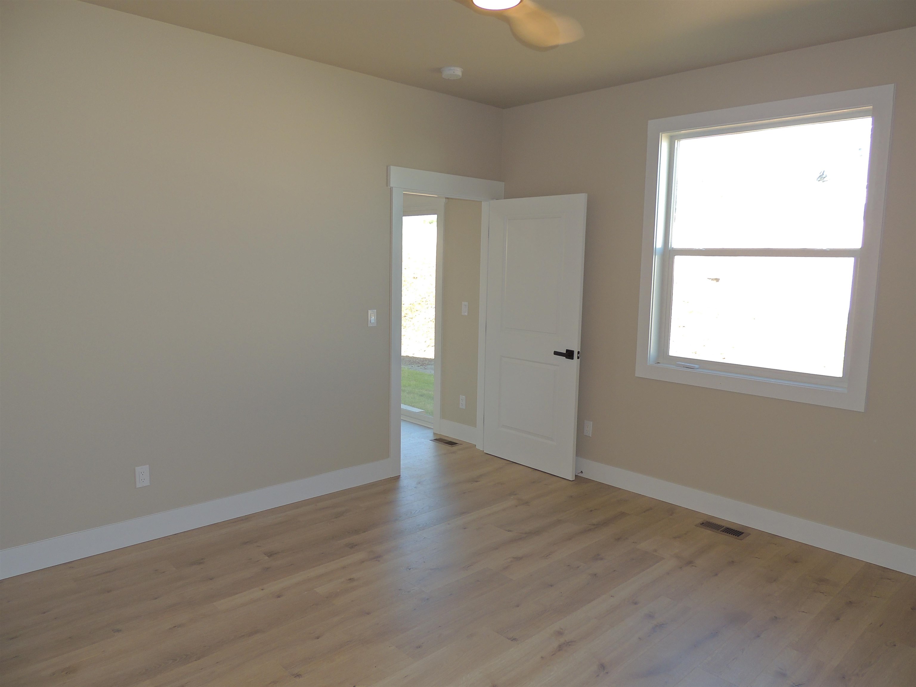 516 Southwest Alder Street Wilbur, WA 99185 - Photo 14 of 21