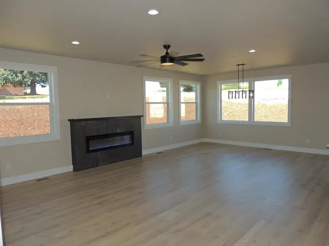 $349,000 | 516 Southwest Alder Street, Wilbur, WA 99185